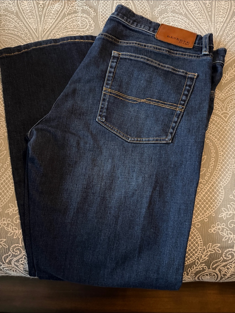 Reserved Men's Straight Jeans in Dark Blue Denim